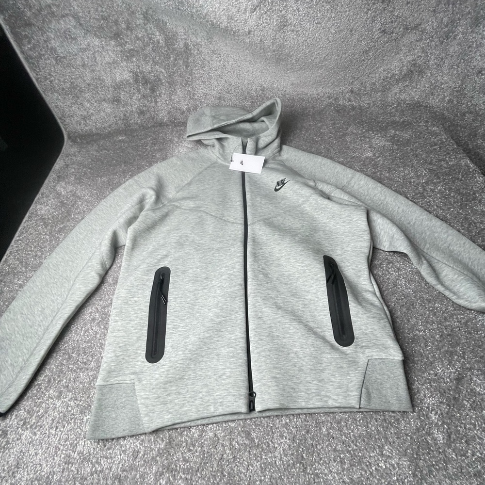 Nike Sportswear Tech Fleece Windrunner Hoodie Heather Grey men’s size large
